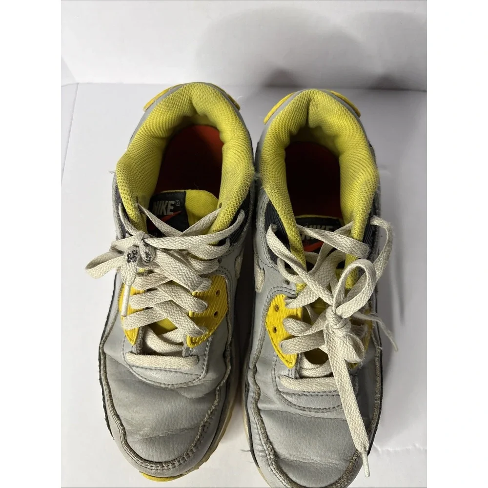 Size 3.5 Youth - Nike Air Max 90‎ Low Go The Extra Smile